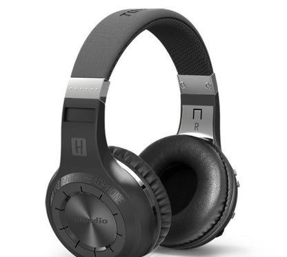 Bluedio Wireless Headphones in White and Silver with Bluetooth connectivity and over-ear design